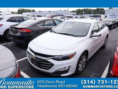 Used 2024 Chevrolet Malibu LT FWD image 1