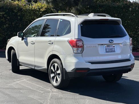 Used 2017 Subaru Forester 2.5i Limited image 4