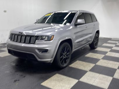 Used 2018 Jeep Grand Cherokee Altitude