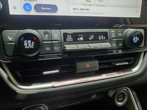 Used 2024 Toyota Grand Highlander XLE image 41