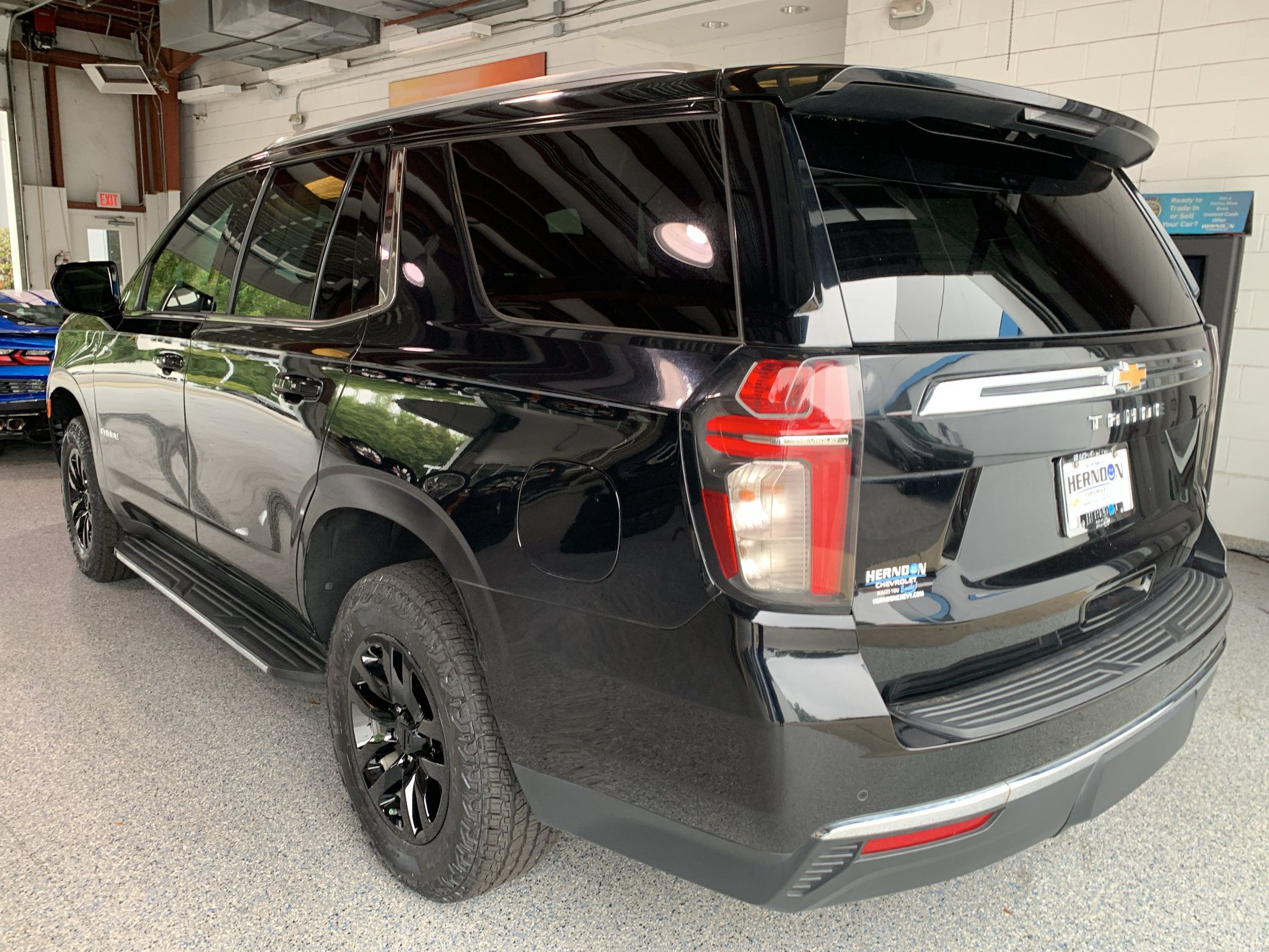 Used 2021 Chevrolet Tahoe LS RWD image 7