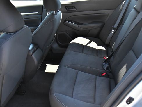 Used 2023 Nissan Altima 2.5 SV FWD image 33
