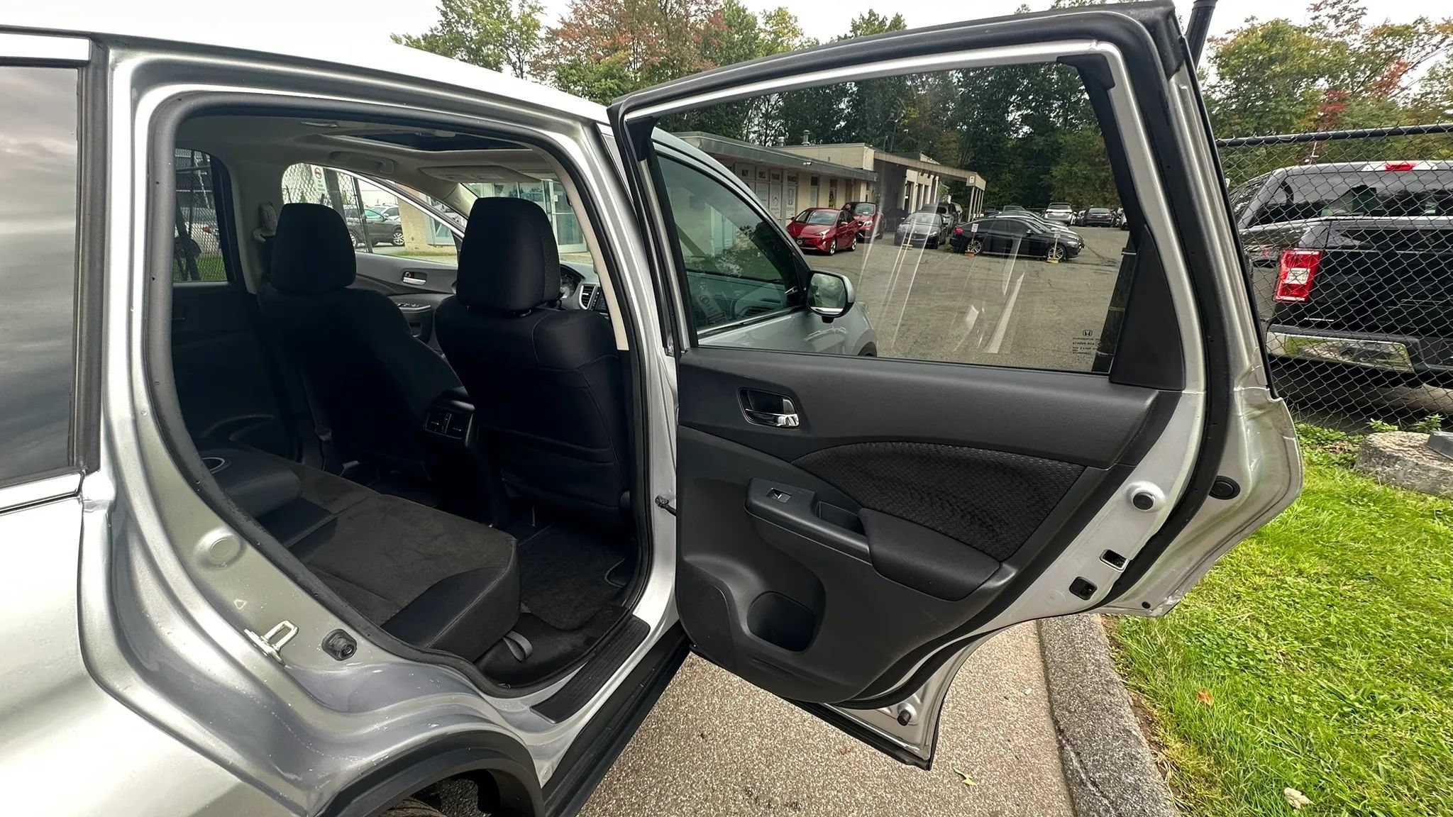 Used 2016 Honda CR-V EX image 36