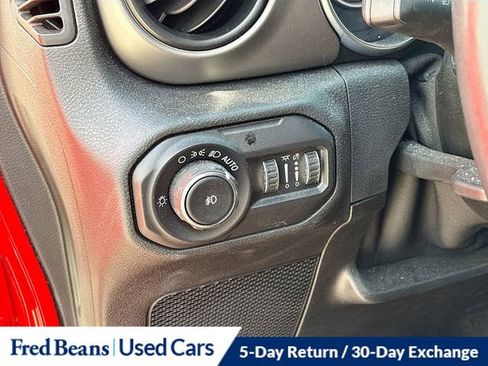 Used 2021 Jeep Wrangler Sport AWD/4WD image 15