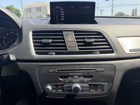Used 2018 Audi Q3 2.0T Premium Plus AWD/4WD image 36