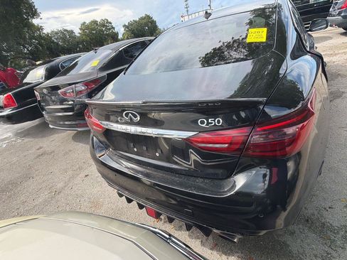Used 2020 INFINITI Q50 Luxe w/ Essential Package (3.0T Luxe) AWD/4WD image 4