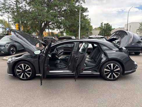Used 2024 Lucid Air Touring AWD/4WD image 14