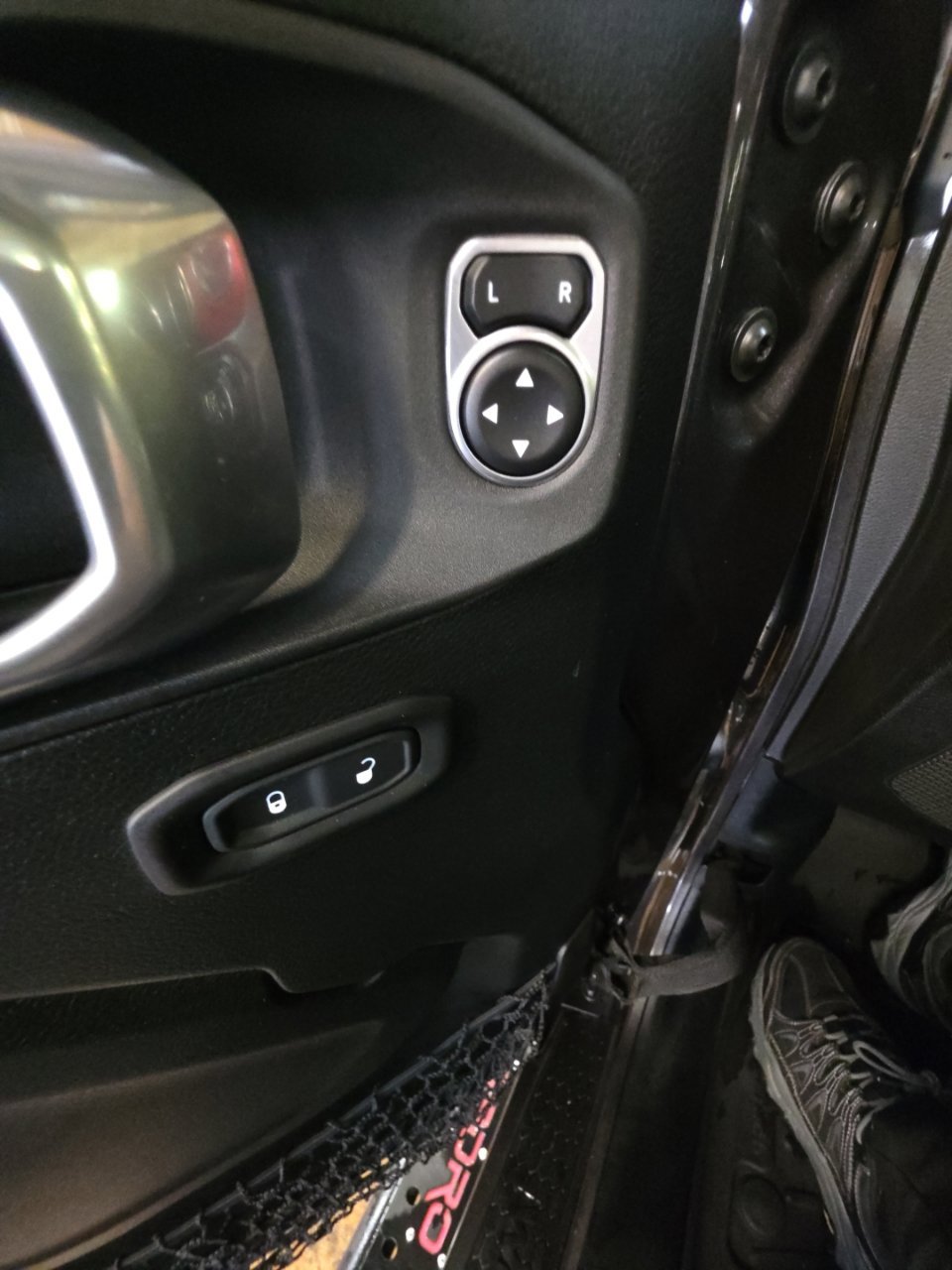 Used 2021 Jeep Wrangler Unlimited Rubicon AWD/4WD image 41