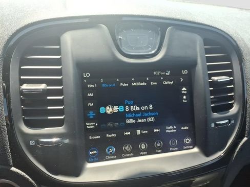 Used 2022 Chrysler 300 S w/ Comfort Group RWD image 23