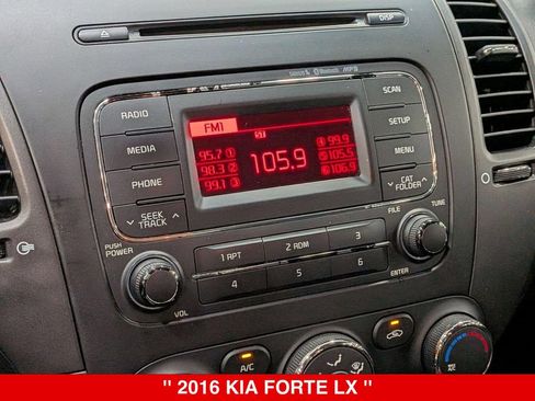 Used 2016 Kia Forte LX FWD image 22