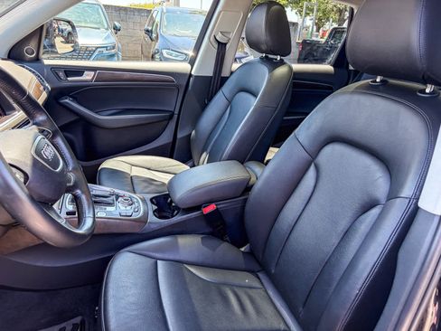 Used 2016 Audi Q5 2.0T Premium Plus w/ Technology Package AWD/4WD image 16
