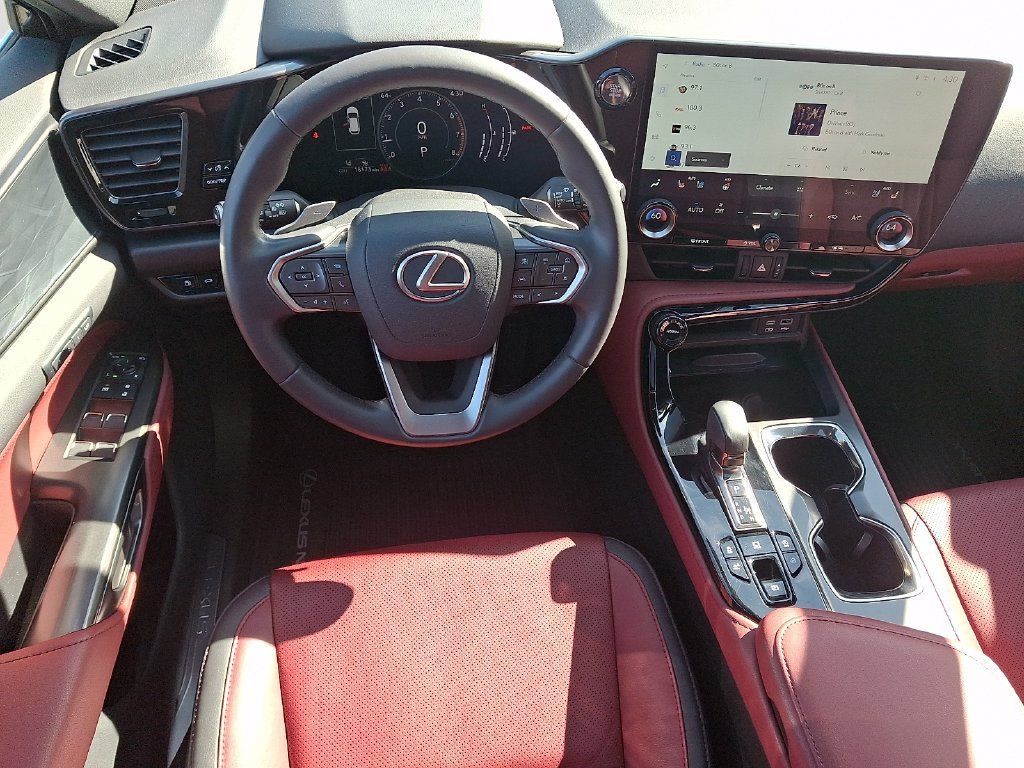 Used 2024 Lexus NX 350 AWD image 12