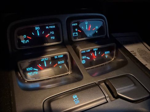 Used 2011 Chevrolet Camaro LT w/ Interior Accent Trim Package RWD image 16