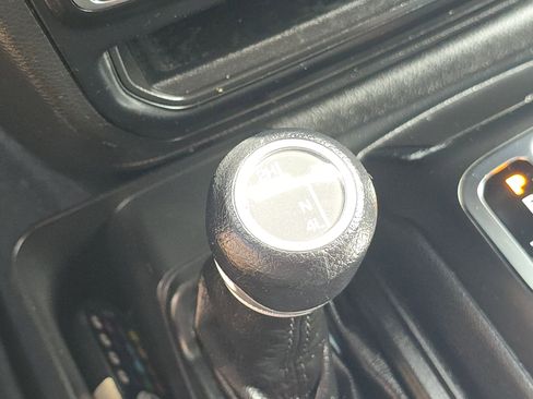 Used 2022 Jeep Wrangler Willys image 11