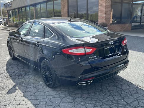 Used 2016 Ford Fusion SE w/ Equipment Group 202A FWD image 8