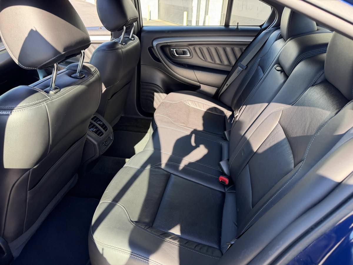 Used 2015 Ford Taurus SEL w/ Equipment Group 201A AWD/4WD image 13