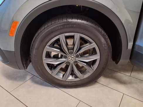 Used 2023 Volkswagen Tiguan SE image 29