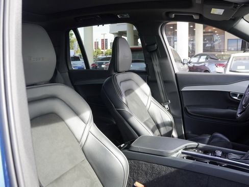 Used 2019 Volvo XC90 T6 R-Design w/ Advanced Package image 20