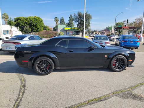 Used 2021 Dodge Challenger R/T Scat Pack image 4