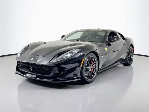 Used 2018 Ferrari 812 Superfast image 39