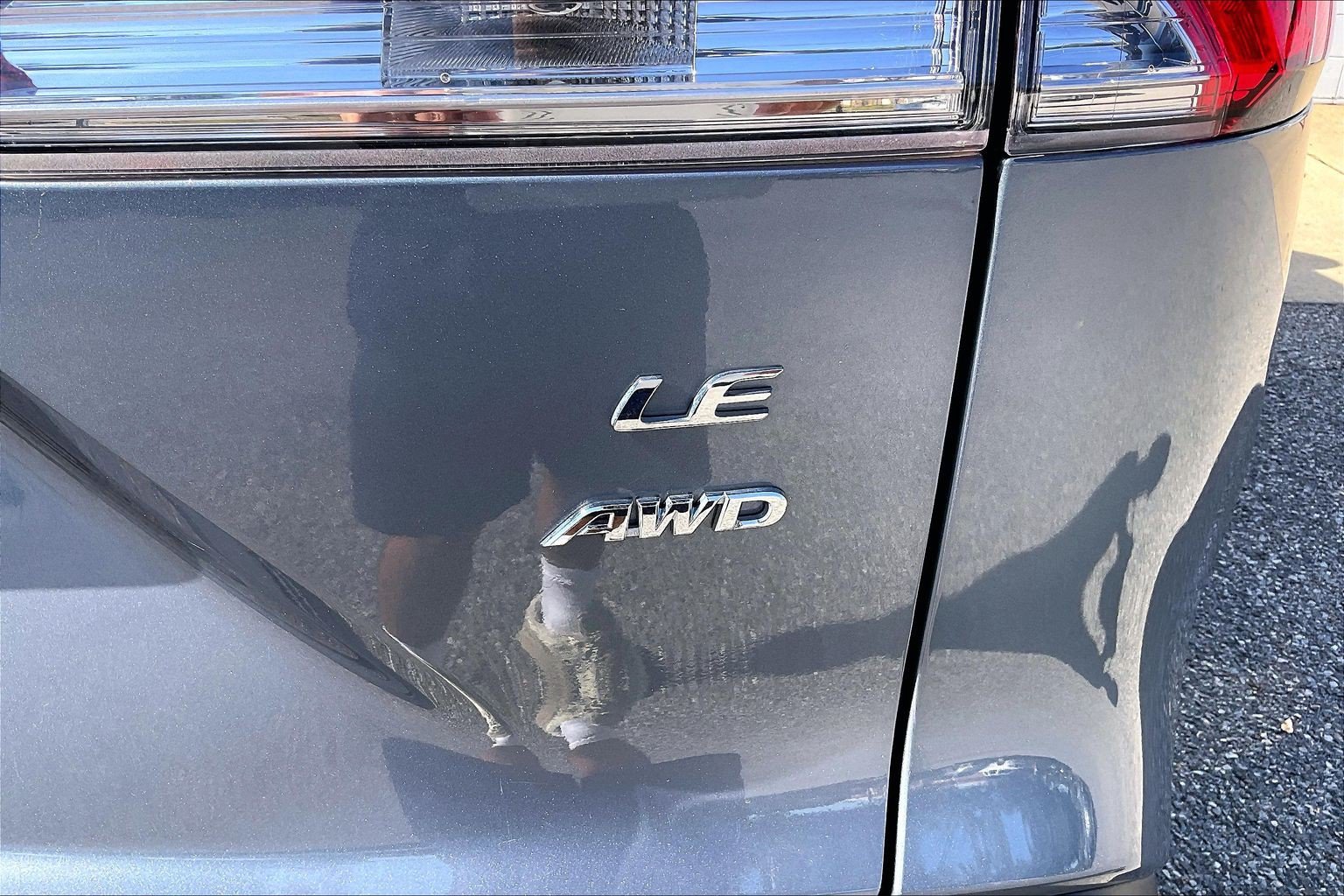 Used 2025 Toyota Corolla Cross LE AWD/4WD image 10
