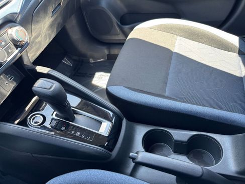 Used 2025 Nissan Versa SV FWD image 39