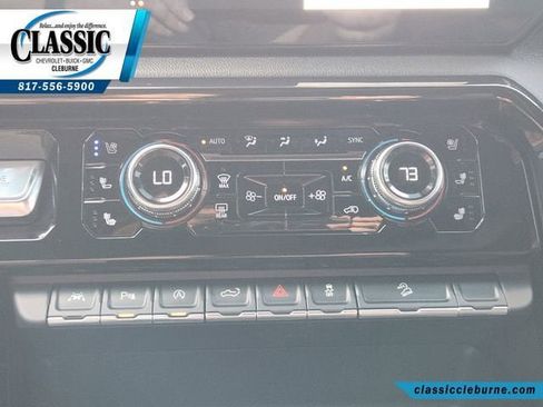Used 2024 GMC Sierra 1500 AT4 w/ AT4 Preferred Package AWD/4WD image 20