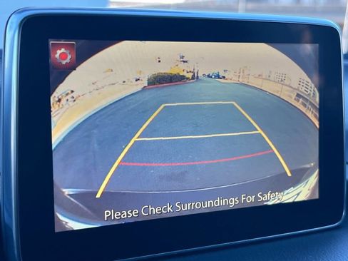 Used 2016 MAZDA MAZDA3 i Sport w/ Preferred Equipment Package image 21