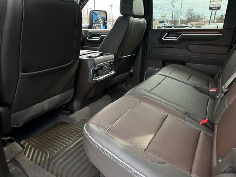 Used 2025 GMC Sierra 2500 Denali w/ Denali Reserve Package image 15
