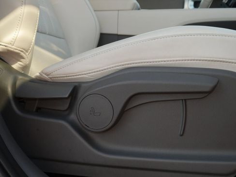 Used 2025 Hyundai Santa Fe SEL AWD/4WD image 26