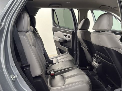 Used 2024 Honda Pilot EX-L image 18