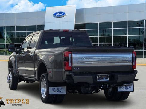 New 2026 Ford F450 Platinum w/ Platinum Plus Package image 4