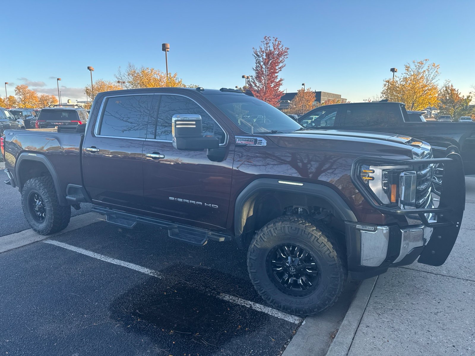 Used 2024 GMC Sierra 2500 SLT w/ SLT Premium Package AWD/4WD image 2