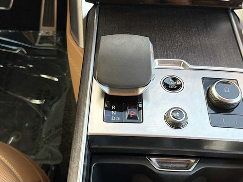 Certified 2023 Land Rover Range Rover SE AWD/4WD image 10