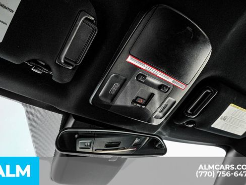 Used 2025 Toyota Camry SE image 61