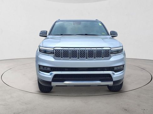 Used 2024 Jeep Grand Wagoneer Series III image 2