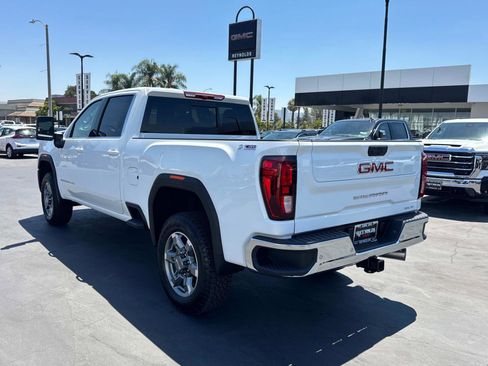 New 2025 GMC Sierra 2500 SLE w/ SLE Value Package; image 7