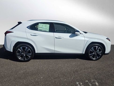 New 2026 Lexus UX 300h FWD image 2