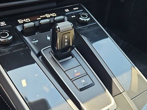 Certified 2024 Porsche 911 Carrera 4S AWD/4WD image 31