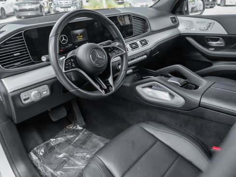 Used 2025 Mercedes-Benz GLE 350 4MATIC image 8