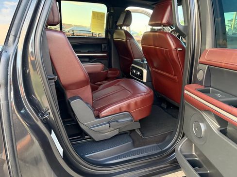 Used 2023 Ford Expedition Max Limited AWD/4WD image 18