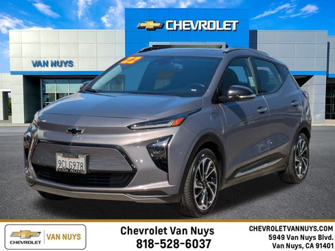Used 2022 Chevrolet Bolt EUV Premier w/ Sun & Sound Package image 1