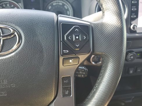 Certified 2020 Toyota Tacoma TRD Sport AWD/4WD image 19