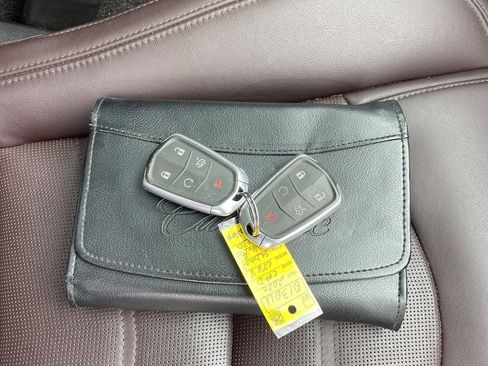 Used 2020 Cadillac CT6 V image 3