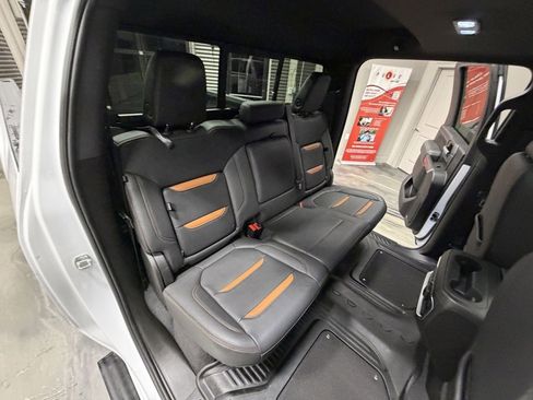 Used 2021 GMC Sierra 2500 AT4 w/ AT4 Premium Plus Package image 6