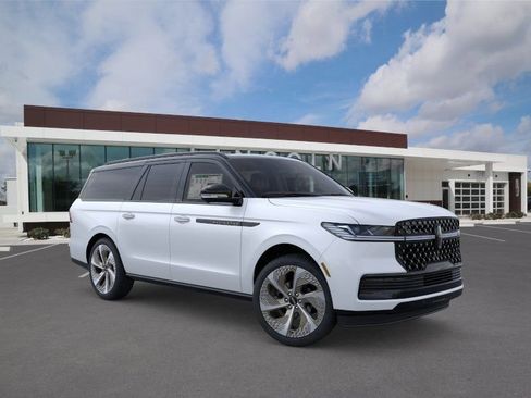 New 2025 Lincoln Navigator L Black Label w/ Black Label Special Edition AWD/4WD image 7