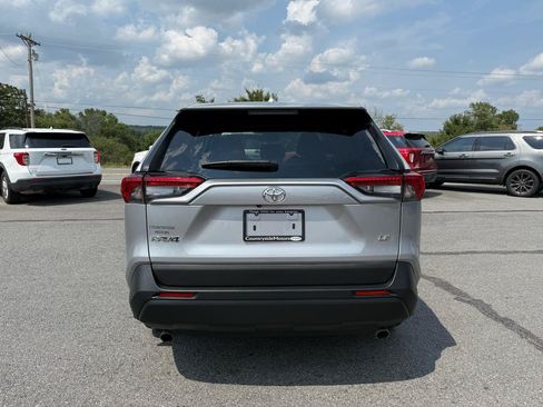 Used 2023 Toyota RAV4 LE FWD image 5