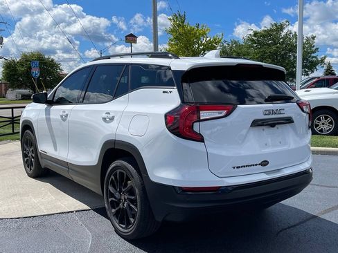 Used 2023 GMC Terrain SLT w/ Elevation Edition FWD image 5