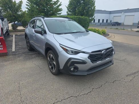 Used 2024 Subaru Crosstrek 2.5i Limited AWD/4WD image 2