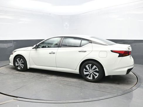 Used 2020 Nissan Altima 2.5 S FWD image 4